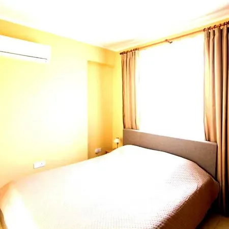 Apartment Dixie, 2 Bedroom Apartment By The Beach *