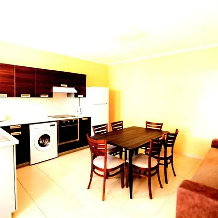 Apartment Dixie, 2 Bedroom Apartment By The Beach