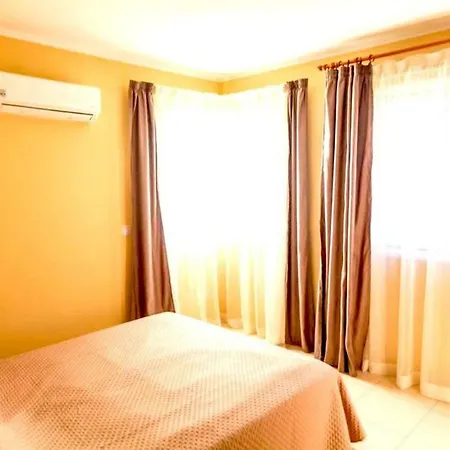 Διαμέρισμα Apartment Dixie, 2 Bedroom Apartment By The Beach *